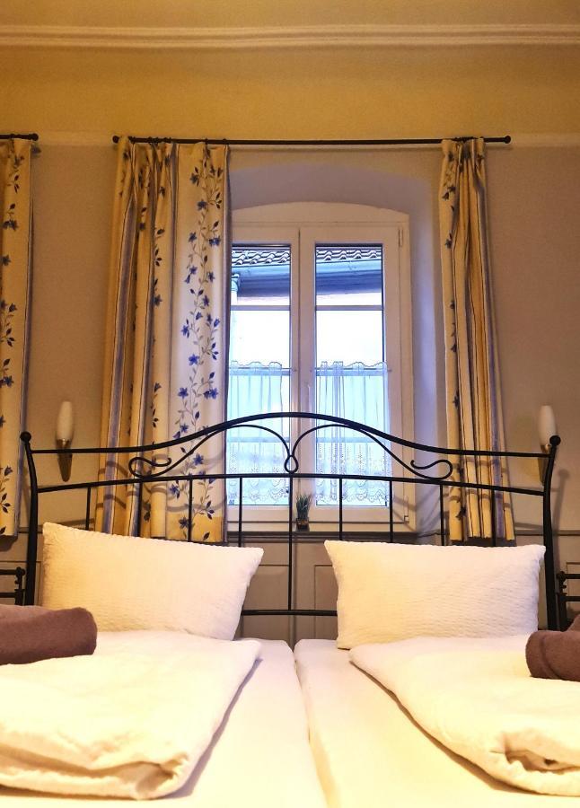 Gaestehaus Zum Weinbauer Родт унтер Ритбург Екстериор снимка